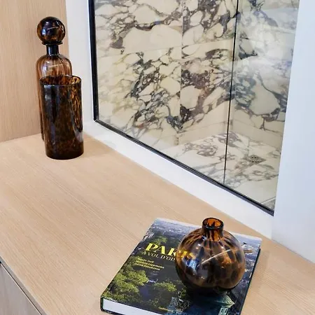 Apartment Incredible Flat - 4 Br-10p - Matignon - Champs Elysees