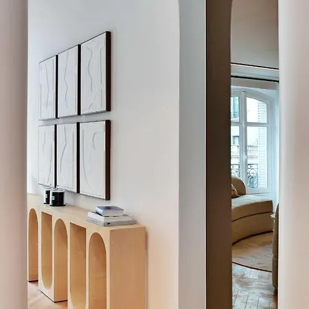 Incredible Flat - 4 Br-10p - Matignon - Champs Elysees