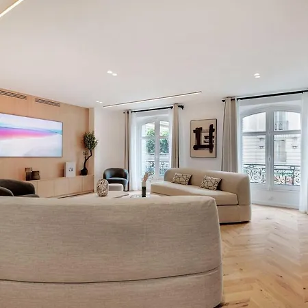 Apartment Incredible Flat - 4 Br-10p - Matignon - Champs Elysees Paris