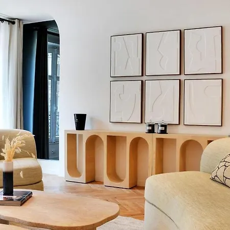 Apartment Incredible Flat - 4 Br-10p - Matignon - Champs Elysees *