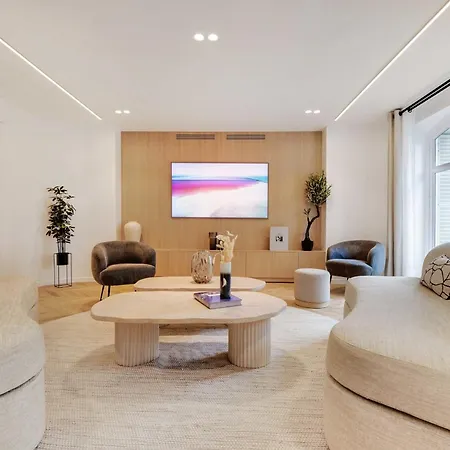 Incredible Flat - 4 Br-10p - Matignon - Champs Elysees * Paris