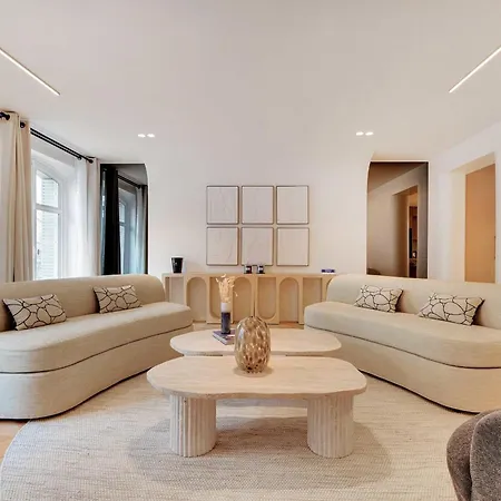 Apartment Incredible Flat - 4 Br-10p - Matignon - Champs Elysees