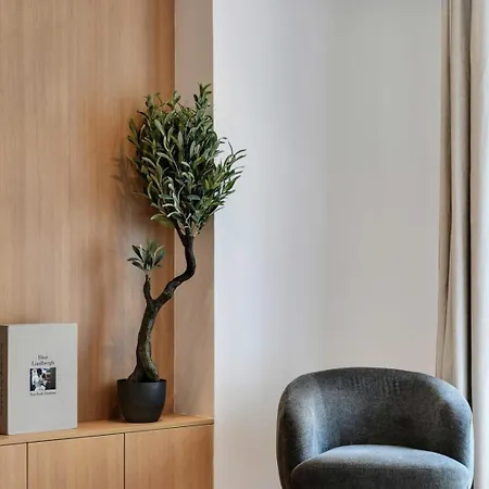 Incredible Flat - 4 Br-10p - Matignon - Champs Elysees Paris
