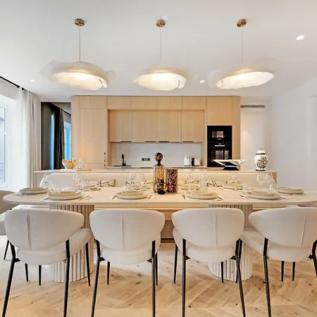 Apartment Incredible Flat - 4 Br-10p - Matignon - Champs Elysees Paris