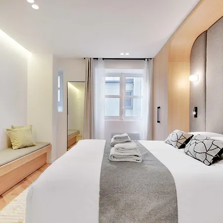 Apartment Incredible Flat - 4 Br-10p - Matignon - Champs Elysees Paris