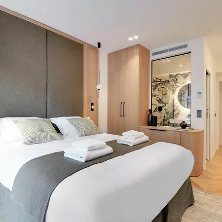 Apartment Incredible Flat - 4 Br-10p - Matignon - Champs Elysees *