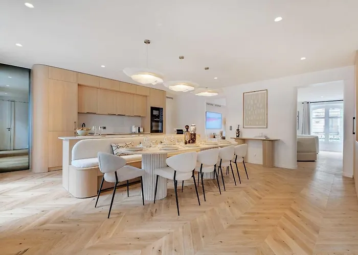 Incredible Flat - 4 Br-10p - Matignon - Champs Elysees 파리