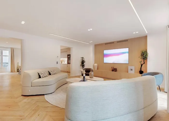 Incredible Flat - 4 Br-10p - Matignon - Champs Elysees