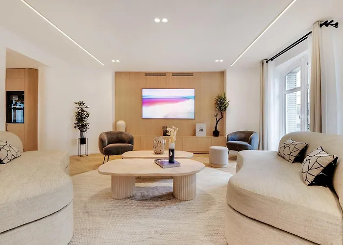 Incredible Flat - 4 Br-10p - Matignon - Champs Elysees * 파리