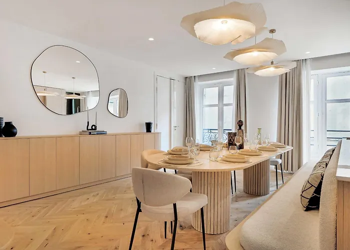 Incredible Flat - 4 Br-10p - Matignon - Champs Elysees