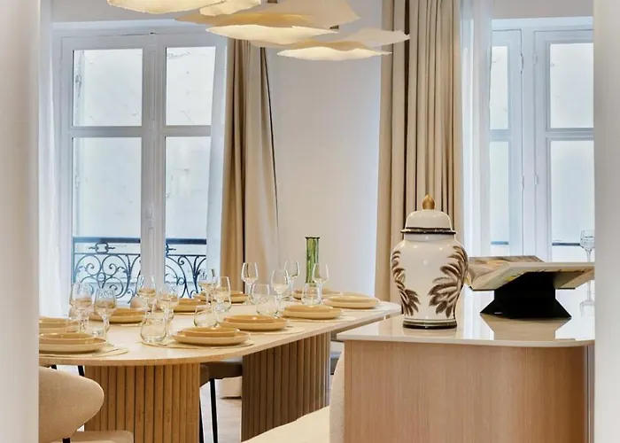 Incredible Flat - 4 Br-10p - Matignon - Champs Elysees 파리