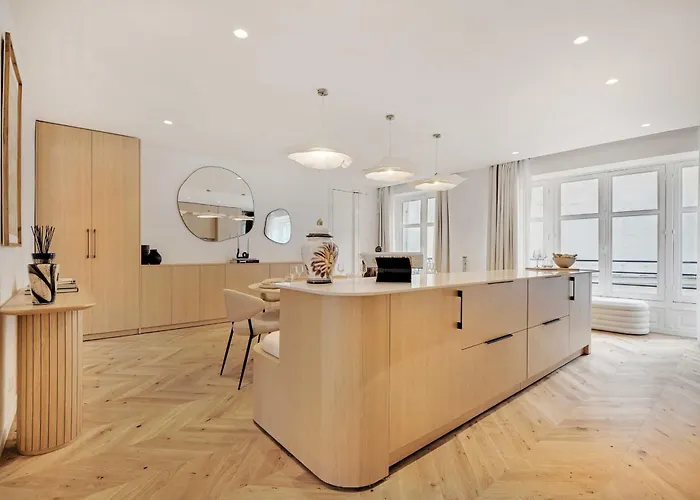 아파트 Incredible Flat - 4 Br-10p - Matignon - Champs Elysees 파리