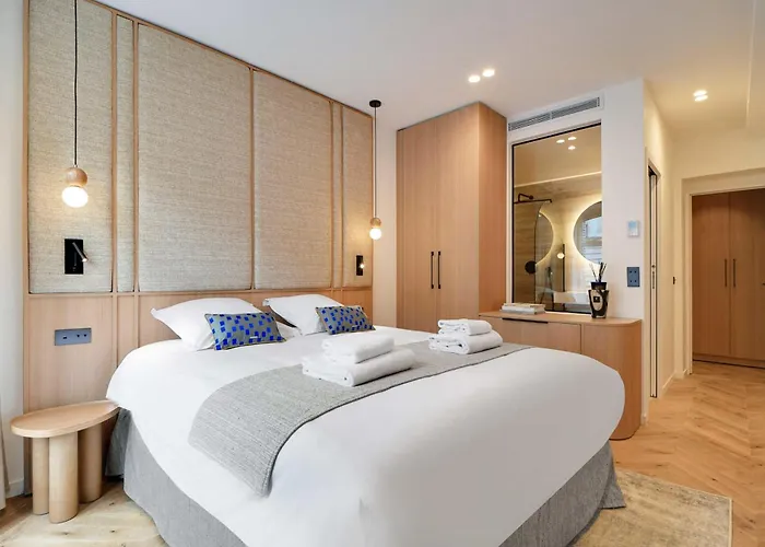 Incredible Flat - 4 Br-10p - Matignon - Champs Elysees 파리