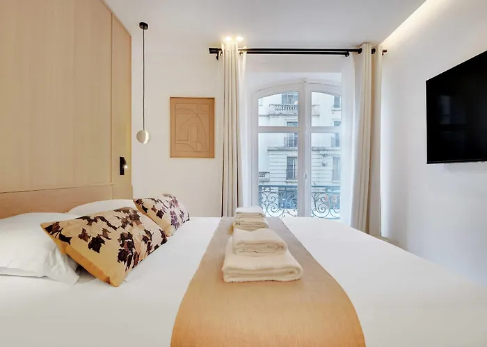 아파트 Incredible Flat - 4 Br-10p - Matignon - Champs Elysees *