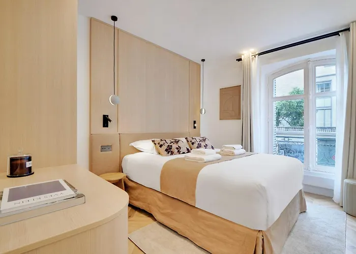 아파트 Incredible Flat - 4 Br-10p - Matignon - Champs Elysees 파리