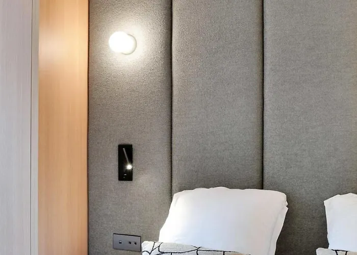 Incredible Flat - 4 Br-10p - Matignon - Champs Elysees 파리