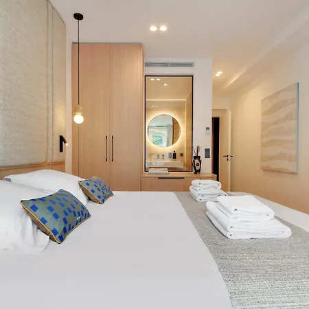 Incredible Flat - 4 Br-10p - Matignon - Champs Elysées