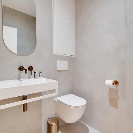 Incredible Flat - 4 Br-10p - Matignon - Champs Elysées